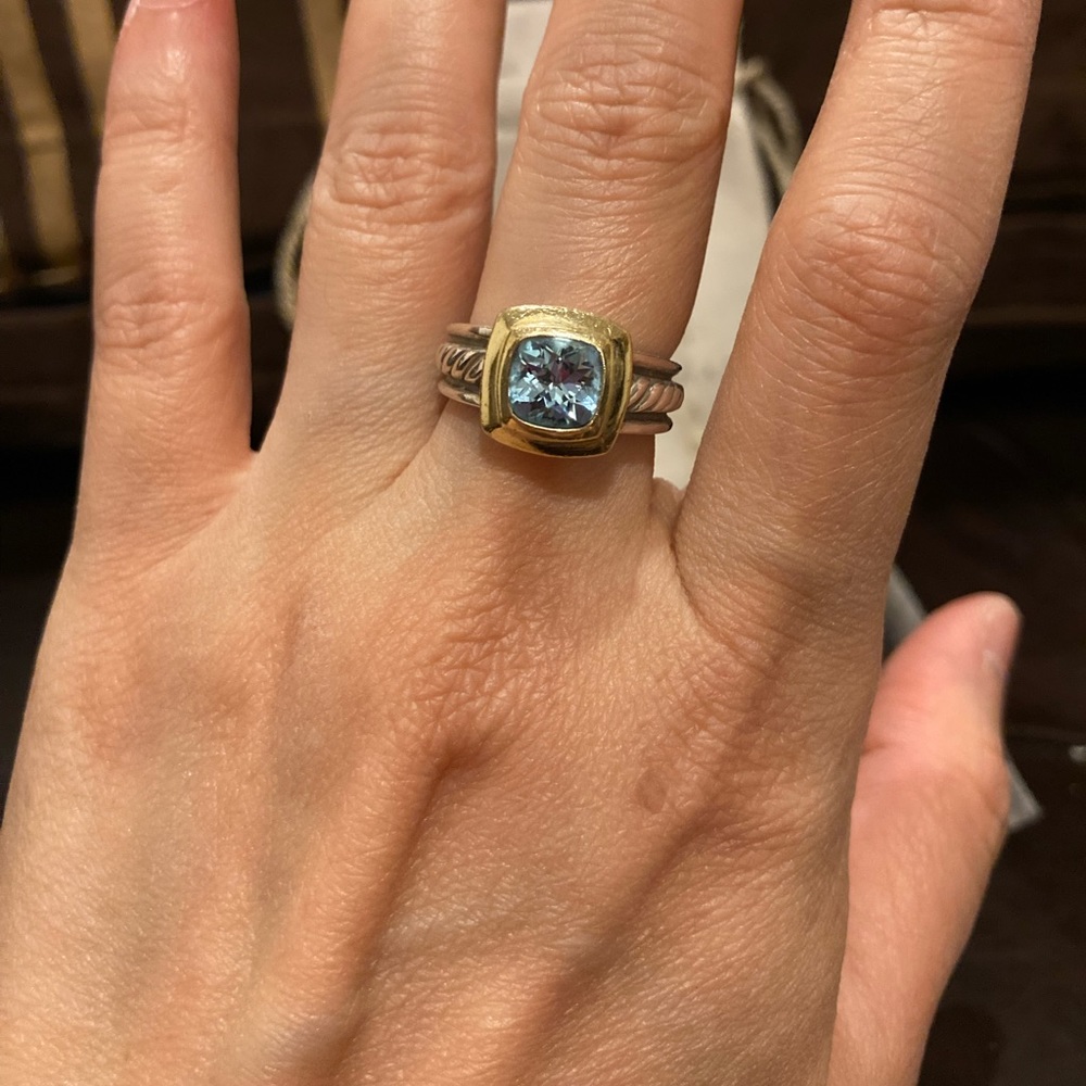 Authentic DAVID YURMAN
Sterling Silver And 18K Gold Blue Topaz Ring Size 7